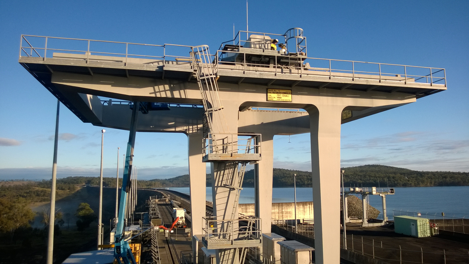 Wivenhoe 79t Portal Crane - Practical Engineering - https://www.practicalengineering.com.au/portfolio_skills/certification/